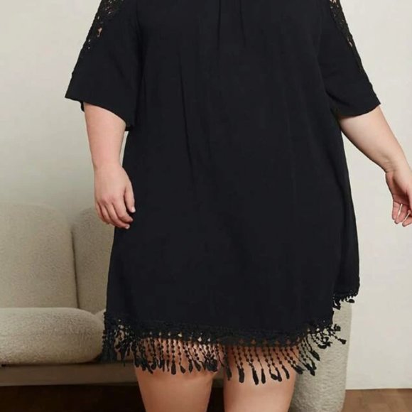 Cold Shoulder Guipure Lace Insert Dress - Picture 3 of 14